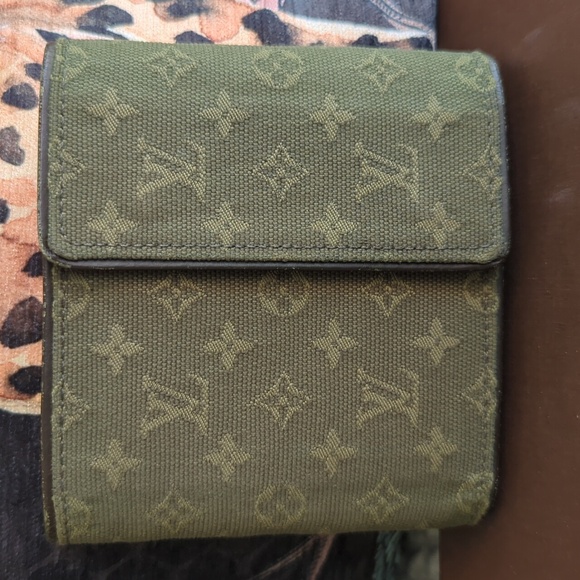 Louis Vuitton Other - ✨ Louis Vuitton Trifold Mini Lin Denim Wallet